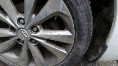 2015 TOYOTA AURIS 1.8 Hybrid CVT (ZWE186) MK2 PASSENGER SIDE REAR BRAKE CALIPER