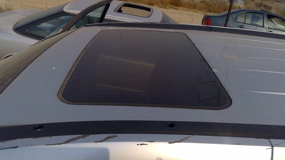 Saturn Vue 2002-2007 techo corredizo vidrio OEM ventana superior Foto 2 de 4