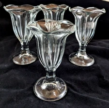 ANCHOR HOCKING (4) TALL SUNDAE PARFAIT TULIP CUPS