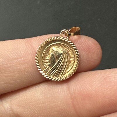 Pendentif Médaille Art Déco – Vintage Plaqué Or, Style Religieux Ancien