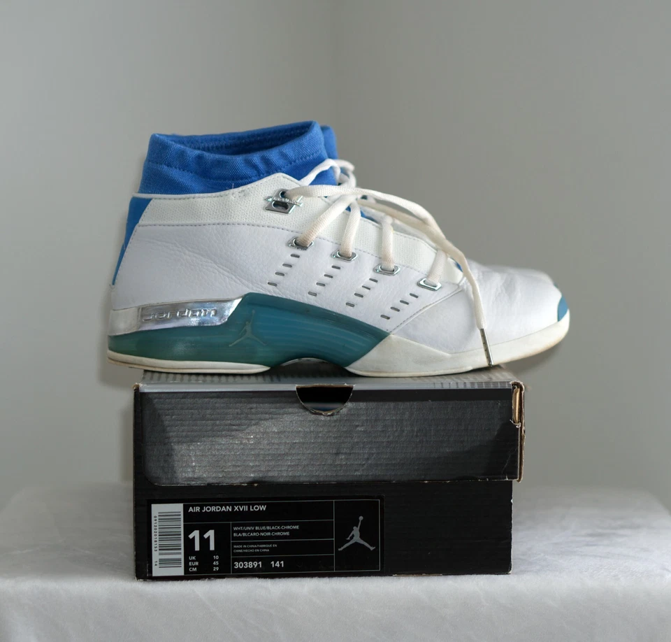 Talla 11 - Air Jordan 17 OG 2002 Bajo 'UNC' Usado con Caja Original Foto 3 de 4