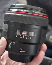 Canon EF 85mm f/1.2L USM Lens