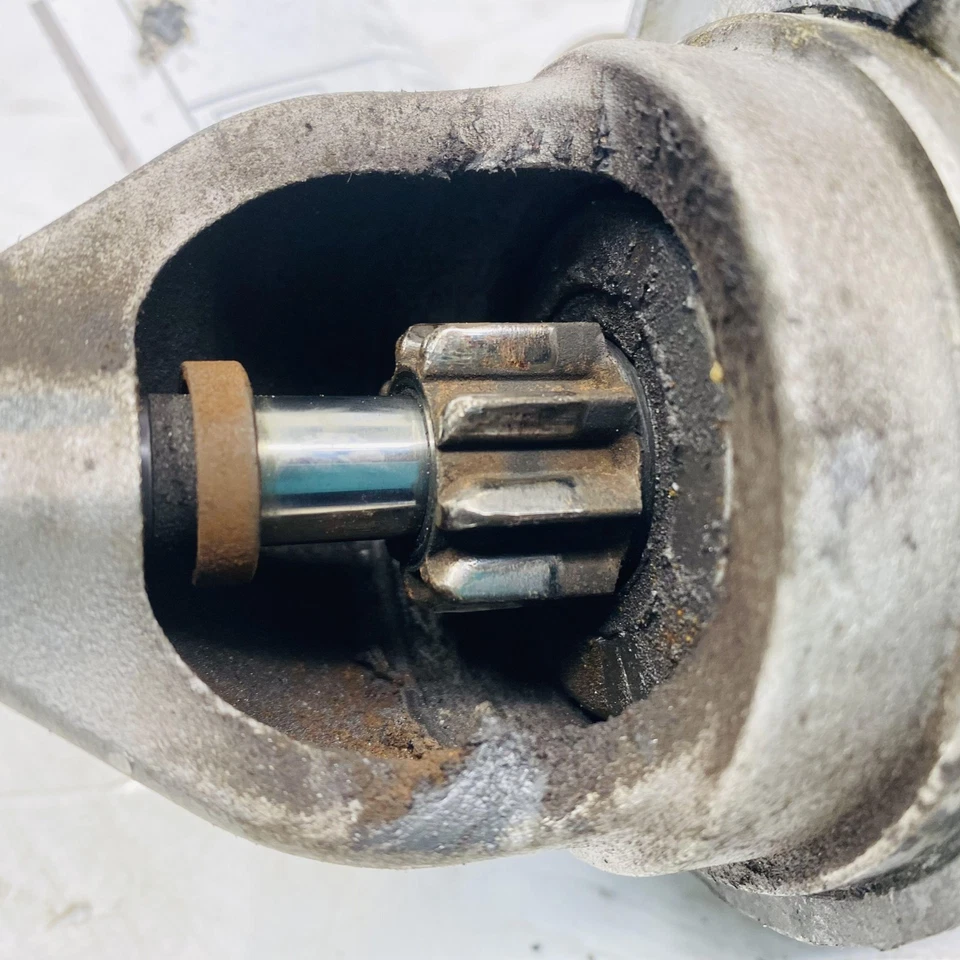 07 SATURN VUE Starter Motor Assembly - Image 2 of 3