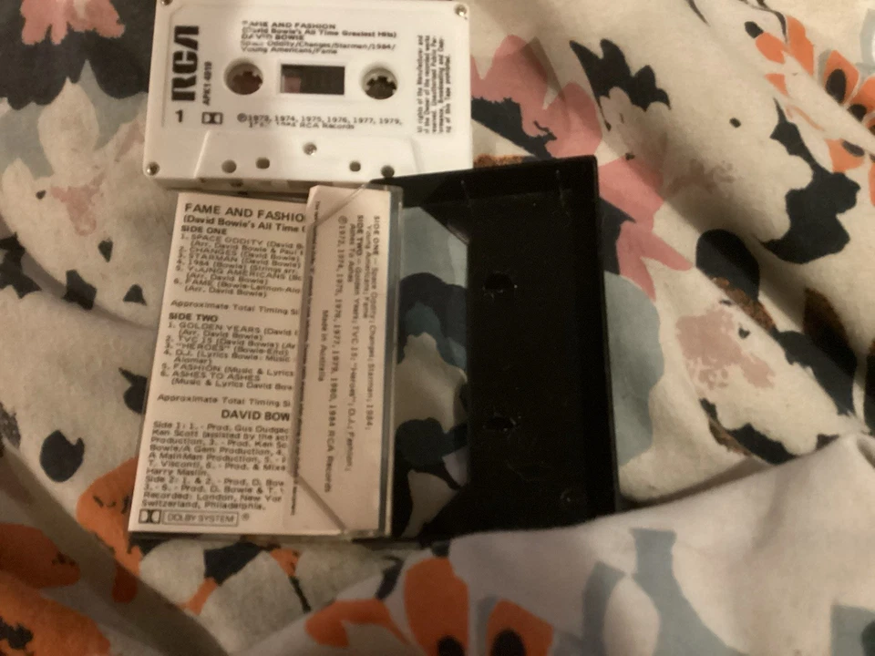 David Bowie Fame And Fashion Compilation Greatest Hits Cassette Tape Australian - Image 3 of 3