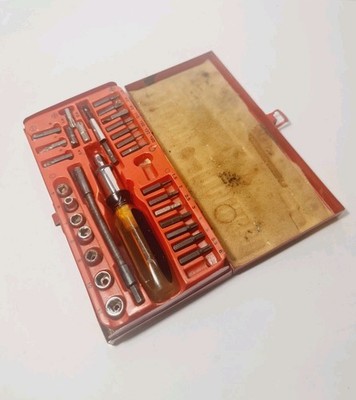 Platinum Tools Umschaltknarrenantrieb Set mit roter Metall Aufbewahrungsbox 