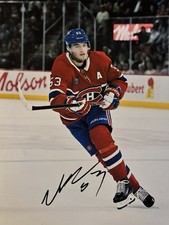 NOAH DOBSON FIRMATO MONTREAL CANADIENS AUTOGRAFO 8X10 FOTO COA
