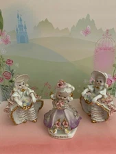 Lefton Figurines Sundays Child, 2 Girls in Bonnets