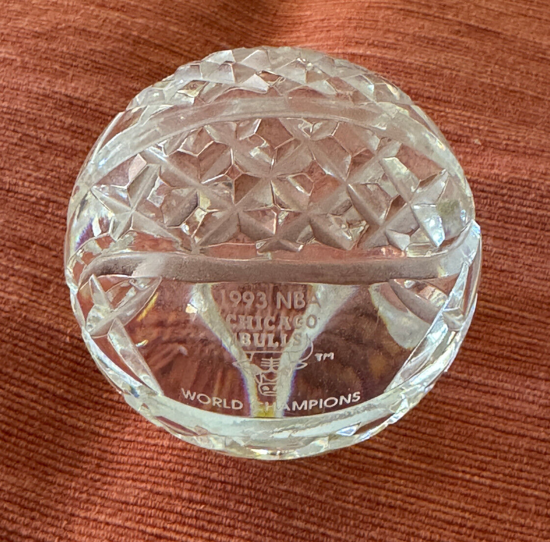  Crystal シカゴ・ブルズ ペーパーウェイト Waterford Crystal - Chicago Bulls -Basketball -Paperweight- 1993