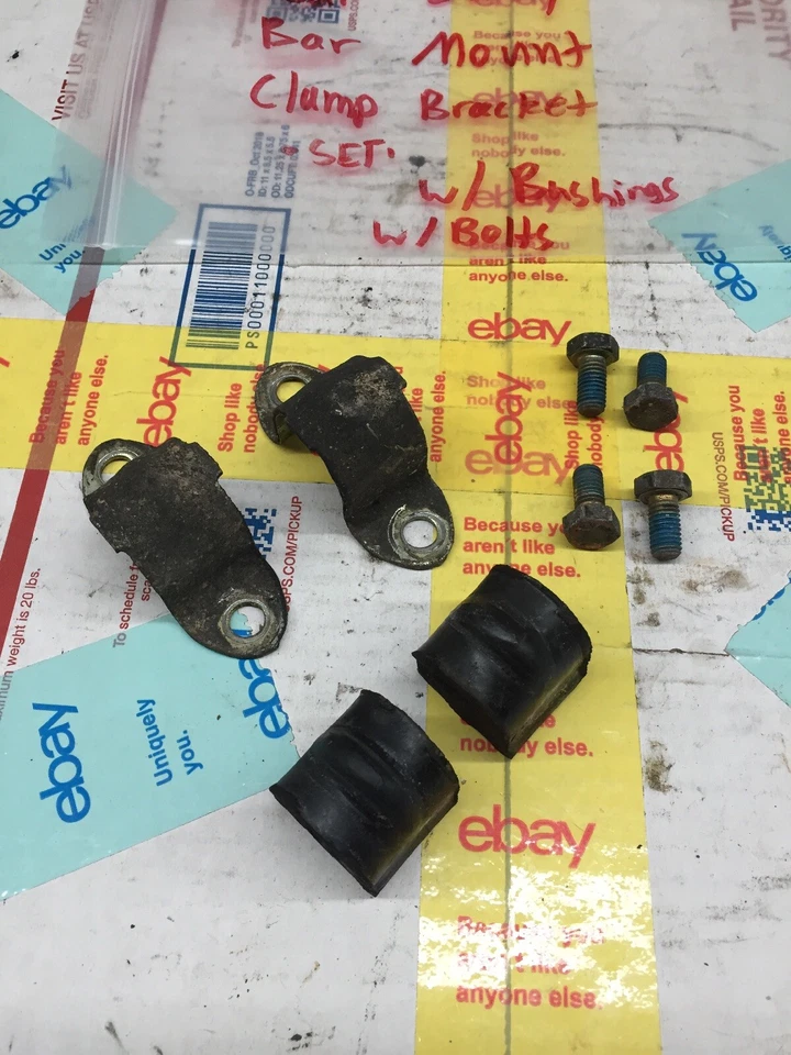 90-93 MERCEDES-BENZ 500SL ESTABILIZADOR TRASERO BARRA ESTABILIZADORA SOPORTE DE MONTAJE (juego) con PERNOS Foto 2 de 4