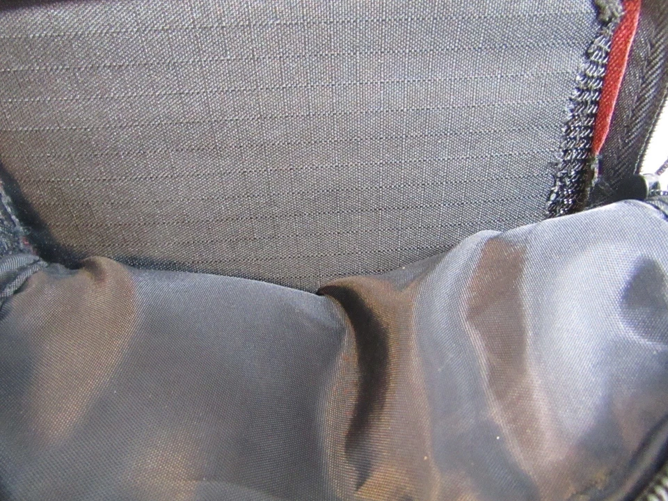 Promaster Camera Bag shoulder black and red. Very Nice. - Image 4 of 4