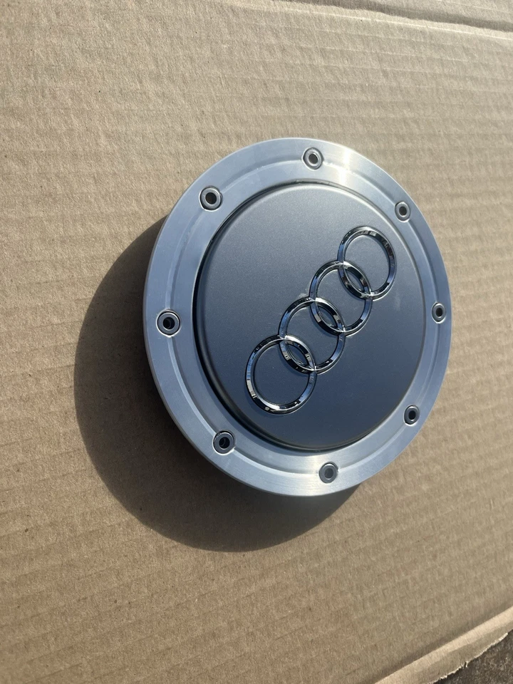 Подлинный центральный колпак Audi 8D0-601-165-K-1H7 — подходит для алюминиевых спиц 17 дюймов и 18 дюймов 9/10 W - Изображение 2 из 4