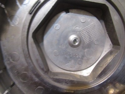 1991-2002 TWO Chevrolet Chevy Camaro Center Caps Set    10119598 OEM  Nice