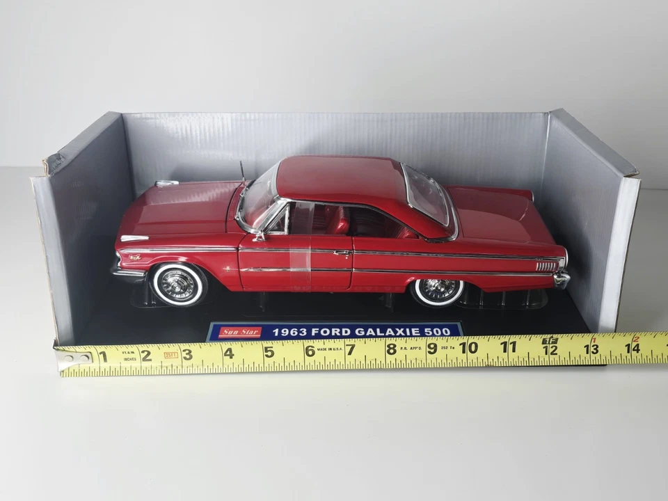 Sun Star - 1963 年福特银河 500 红色 - 1: 18 压铸 - 无盒 — 第 2/4 张图片