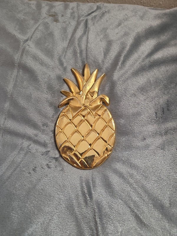 Vintage 1984 Brass Pineapple Hospitality Wall Decor Paperweight Swingers 6"x3"