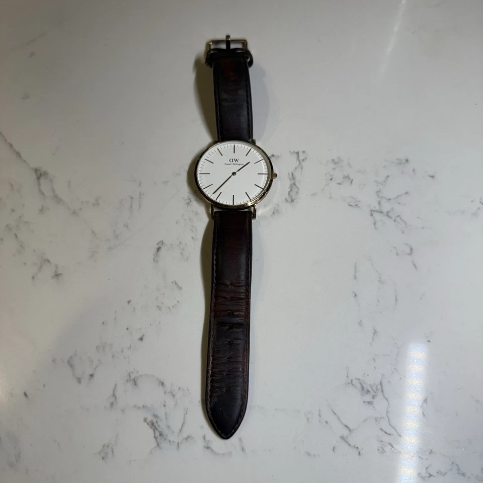 Reloj de Pulsera Daniel Wellington Clásico 0106DW para Hombre Cuero Marrón Tono Dorado Foto 2 de 4