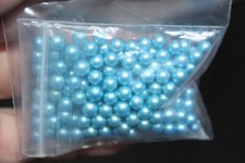 7-23. VINTAGE ACRYLCI 5MM ROUND BLUE PEARLS NO HOLE BEADS 18 PC LOT