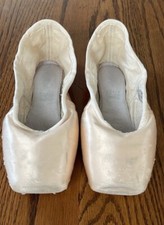 Bloch Balance Lisse Pointe Shoes 4 1/2 XXX