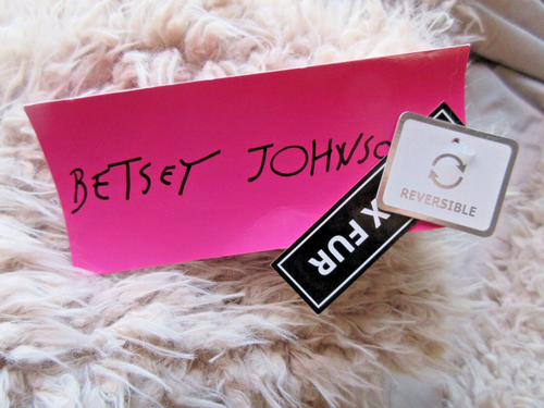 BETSEY JOHNSON NWT FAUX FUR REVERSIBLE COAT BEIGE COLOR SIZE XL MADE IN VIETNAM - Picture 5 of 9