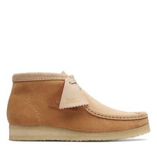  26169841 WOMENS CLARKS WALLABEE BOOT.