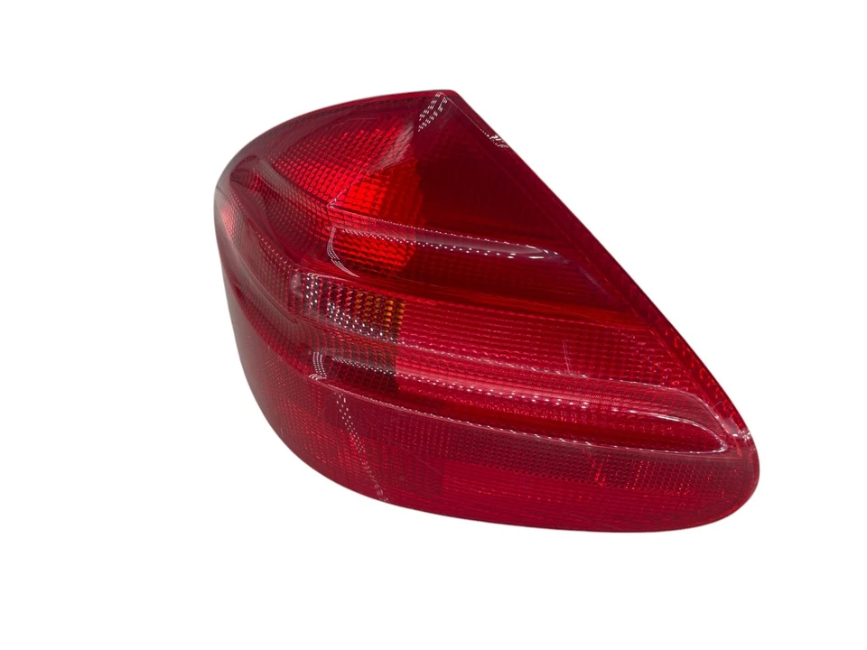 Conjunto de lâmpada traseira direita genuína Mercedes-Benz A230 820 02 64 direita SL 500 SL600 - Imagem 2 de 4