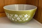 Vintage Pyrex 403 Spring Blossom Crazy Daisy Mixing Bowl 2-1/2 Qt Avocado Green