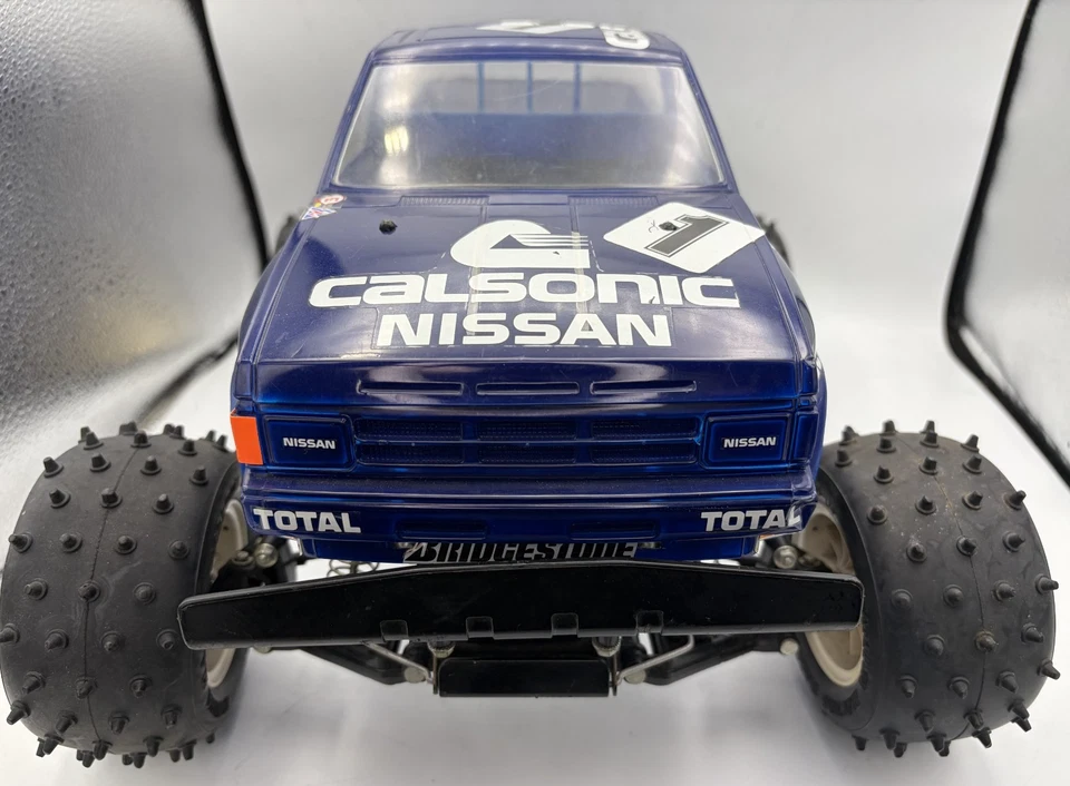 For parts TAMIYA Nissan King Cab with motor and speed controller. - Image 2 of 4