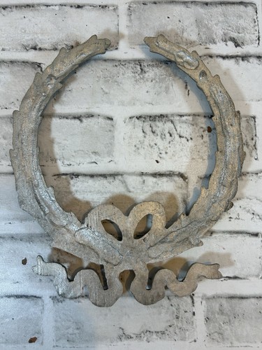 Aluminum Funeral/hearse Wreath - Picture 7 of 7