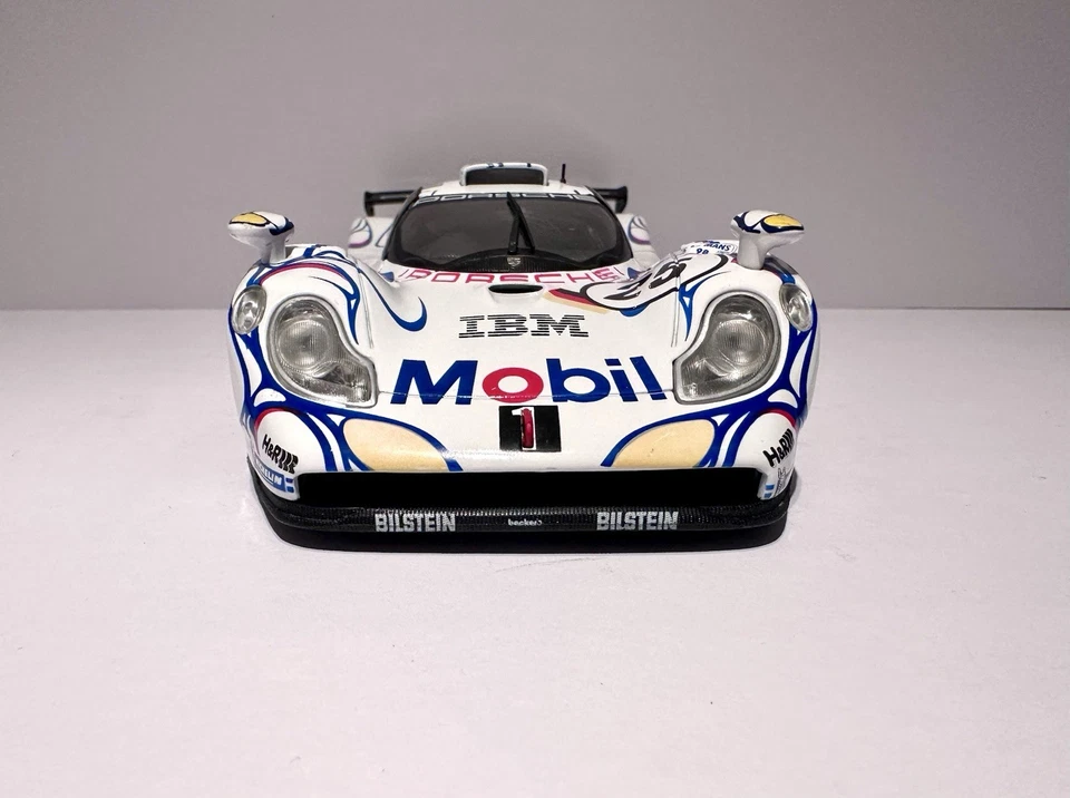 Maisto Porsche 911 GT1 #25 Le Mans 1998 1/18 Scale Diecast Model Car - Image 3 of 4