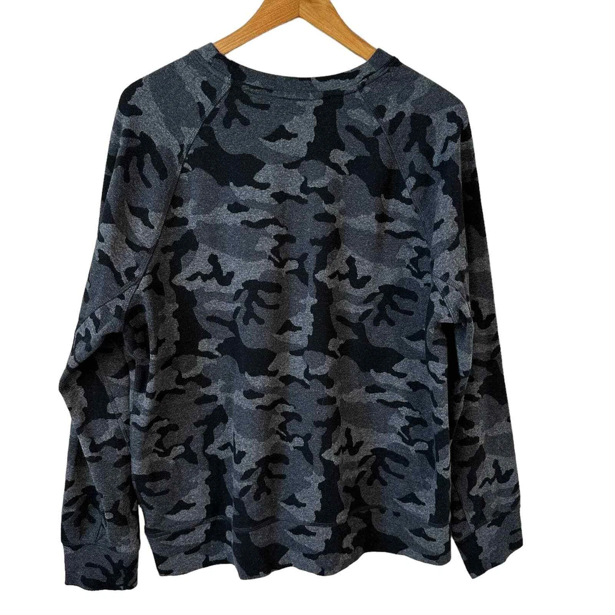 Camo sweatshirt express clearance
