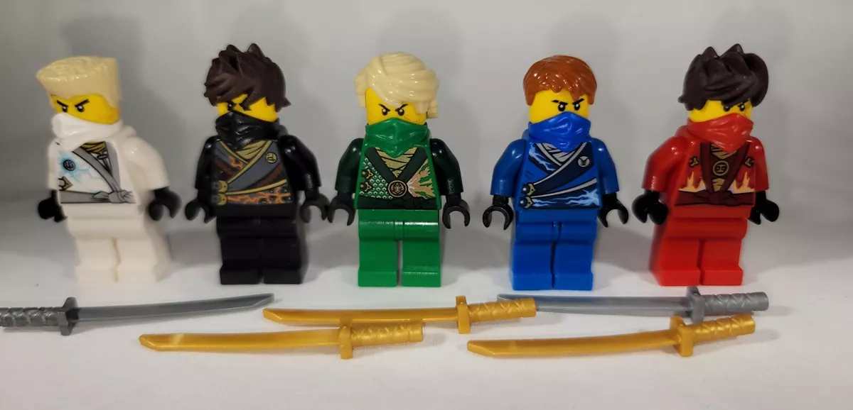 LEGO Ninjago Jay Rebooted minifigure with two golden swords and techno  blade.