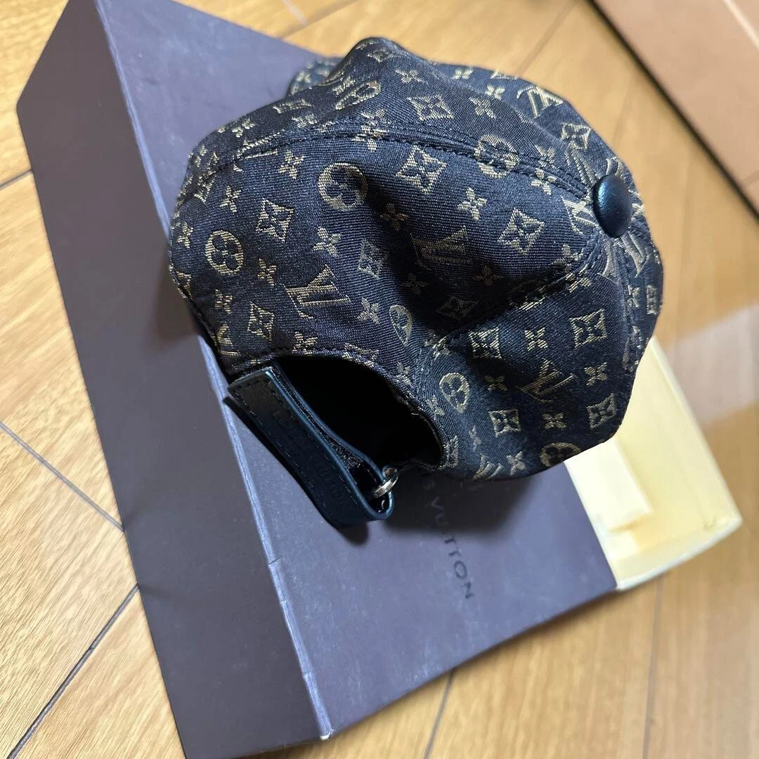 LOUIS VUITTON（LV） Louis Vuitton Berretto Marrone Monogram Regolabile Collezione Donna Moda 6799AK