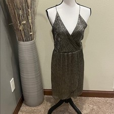 NWT’s Express Gold Metallic Spaghetti Strap Cocktail Dress Size Medium