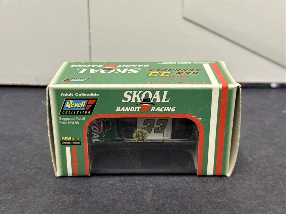1998 Ken Schrader #33 Skoal Bandit 1:64 NASCAR Revell Diecast NEW RARE - Image 2 of 4