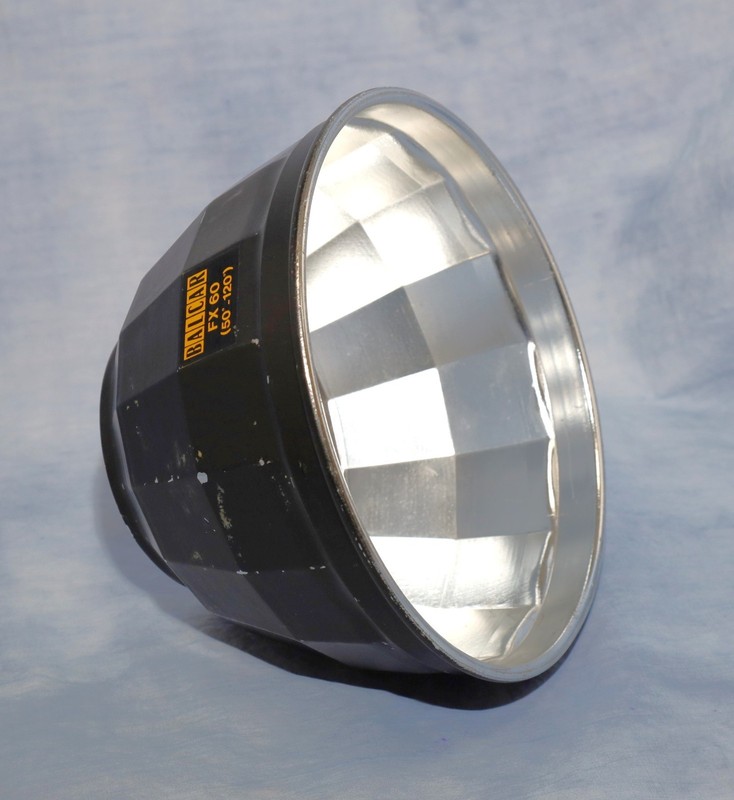 BALCAR ORIGINAL FLASH REFLECTOR also fits WHITE LIGHTENING