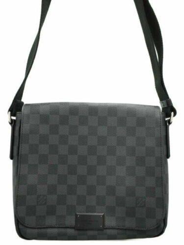 Louis Vuitton Black Monogram Eclipse Trio Messenger Crossbody Bag 114lv3  For Sale at 1stDibs  black louis vuitton bag crossbody, louis vuitton trio  messenger, black louis vuitton crossbody