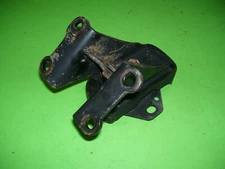 1995 Toyota Tacoma 4wd 4X4 2.7 Engine Mount Frame Stand Bracket RIGHT Pass. Side