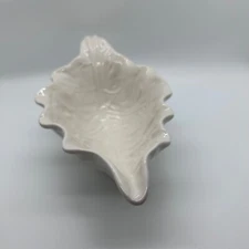 Serving Bowl or Gravy Boat beautiful