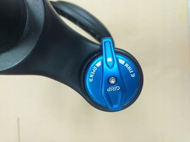 FOX 36 Float Performance Series 27.5+ Fork – 140 mm Travel – GRIP Damper – Boost - Image 2 of 4