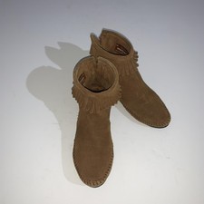 Minnetonka Boots Womens Size 6.5 Brown Suede Fringe Moccasin Ankle Back Zip