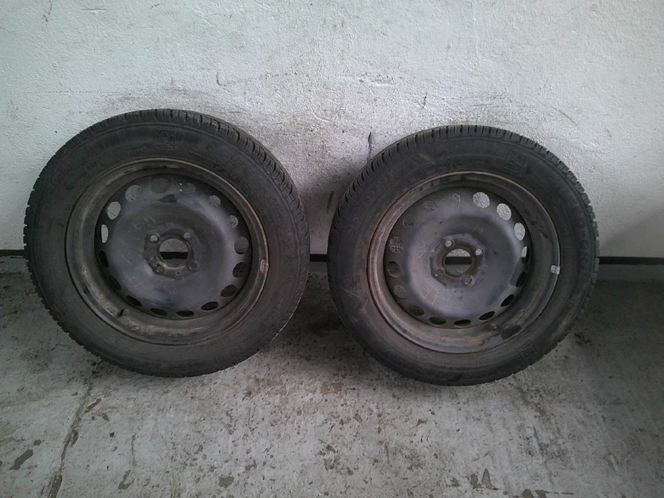 2 Renault Twingo 3 III Stahfelge 5,5 x J 15 Zoll ET36 Winterreifen 185/60 15 84T - Bild 2 von 3