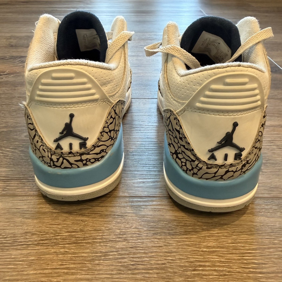 Nike Air Jordan 3 Retro UNC Size 6.5 CT8532-104 OG Cement Blue | eBay