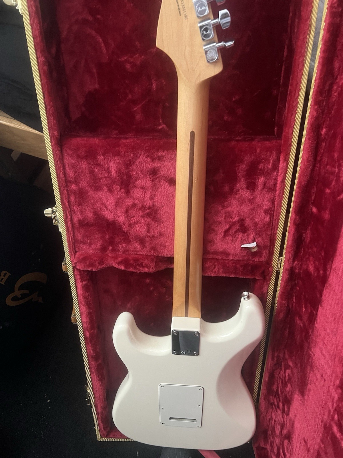 2013 MIM White Fender Stratocaster Electric Guitar W/ Gator Hard Case