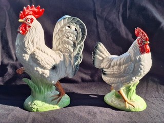 Vintage Brinn's Pittsburg PA Made In Japan Ceramic Rooster and HEN