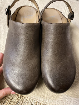 Dansko Berry Milled Burnished Brown Clog Size 40 EU 9.5-10 US
