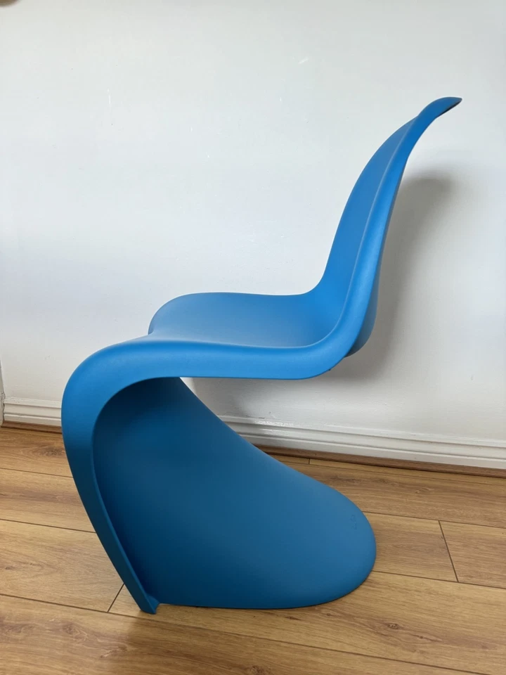 Vitra Panton Chair, photo 2 of 5