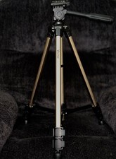 Vivitar VPT-1200 Deluxe Lightweight Video/Photo Tripod W/Quick Release Plate