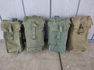 (1) ORIGINAL BRITISH PATTERN 44 AMMO POUCH 1945 OD GREEN