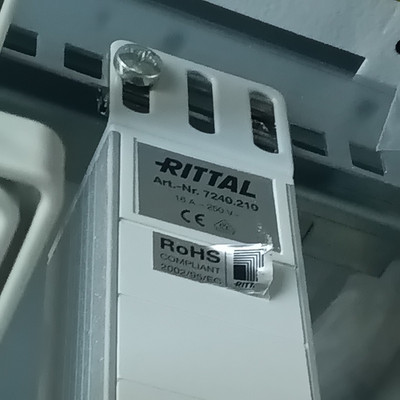 Rittal 19'' Wandgehäuse Netzwerkschrank Rack mit Glastür 7440.210