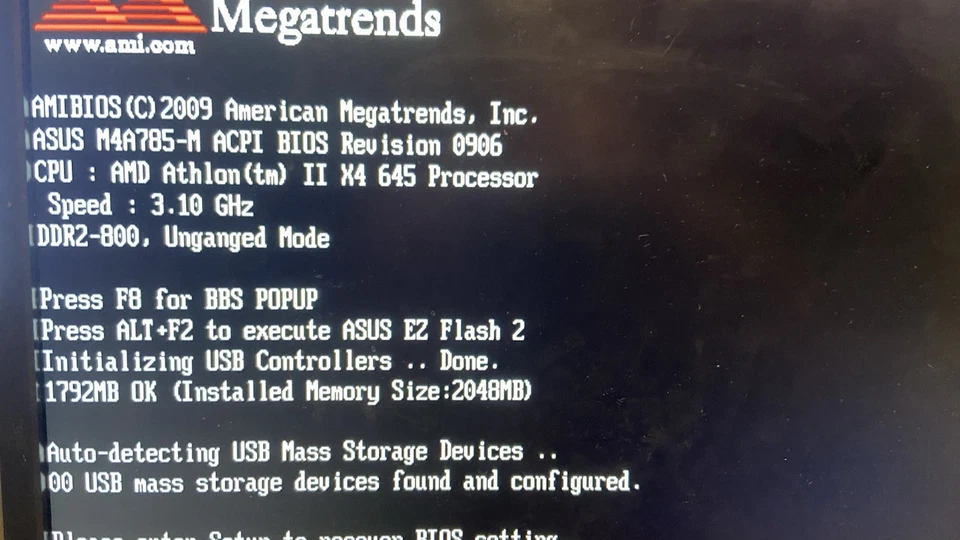 Zócalo de cuatro núcleos AMD Athlon II X4 645 3,10 GHz AM3/AM2+ ADX645WFK42GM Foto 2 de 3