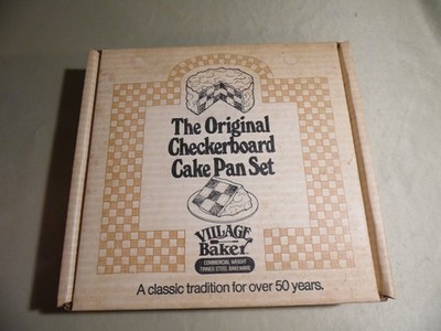 Classic Checkerboard Cake Pan Set-3 Pans & Divider Chicago Metallic #2400G